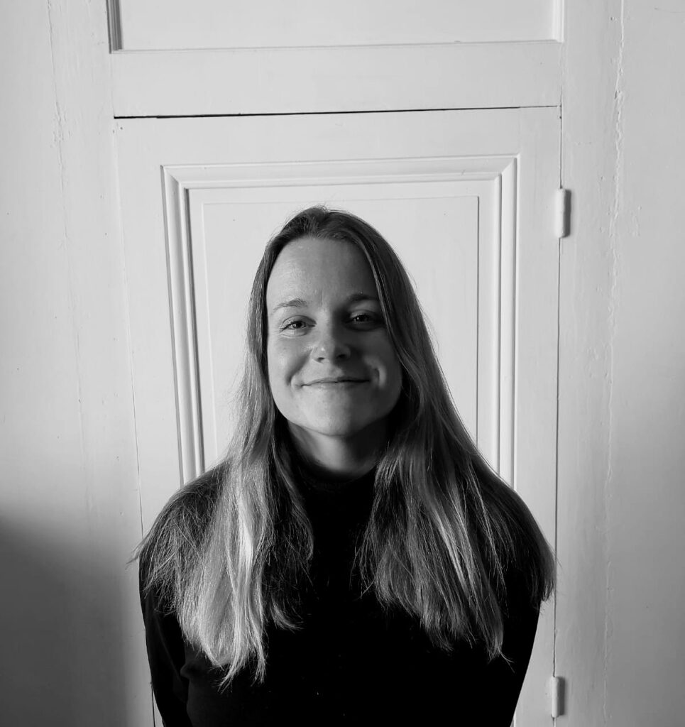 Clara Bossard - Intervenante anglais programme internationale Année lumière